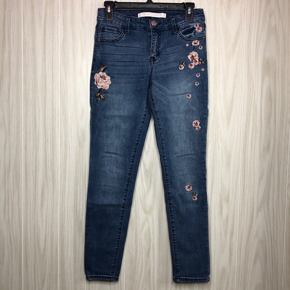 Tinseltown Embroidered Skinny Jeans size 5